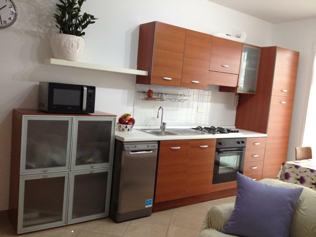 Aloe Beach Apartments, Ombrellone, Parcheggio E Uso Di Biciclette Gratis Rimini Buitenkant foto
