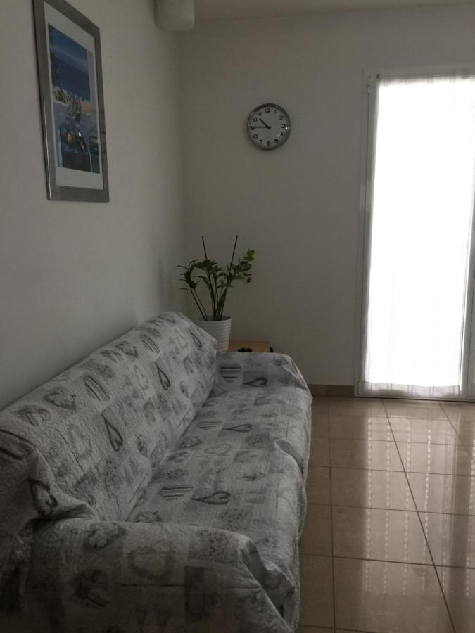 Aloe Beach Apartments, Ombrellone, Parcheggio E Uso Di Biciclette Gratis Rimini Buitenkant foto
